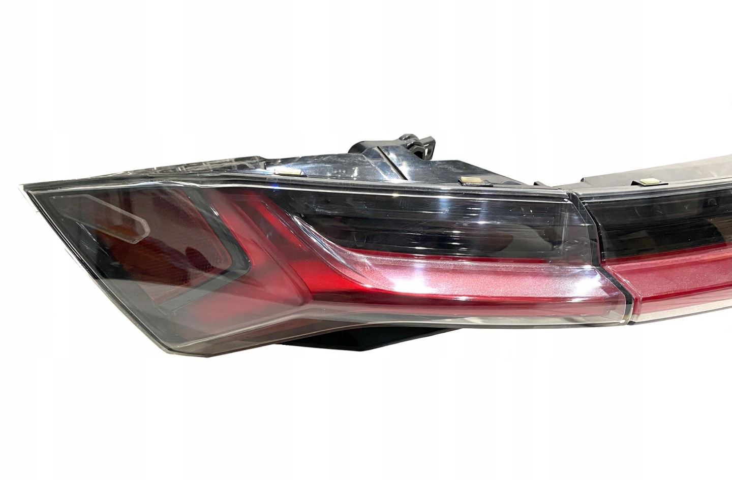 LAMBORGHINI URUS light rear part L 4ML945069A 4ML945071A