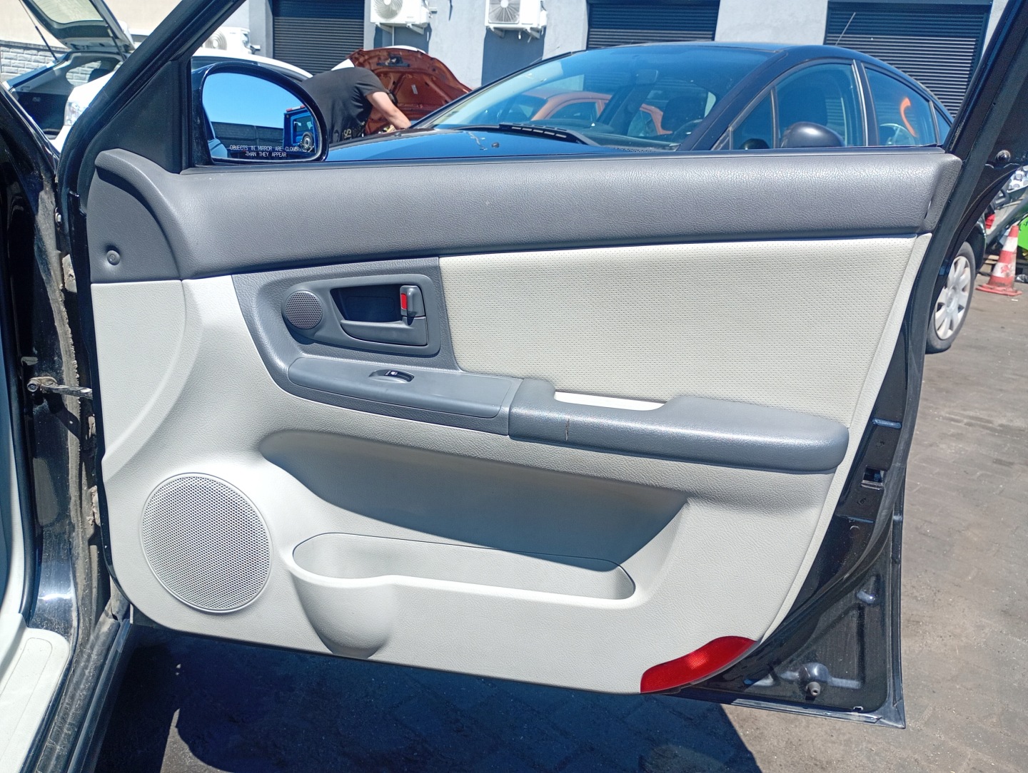 upholstery side right front Kia CERATO 1 and 04-07