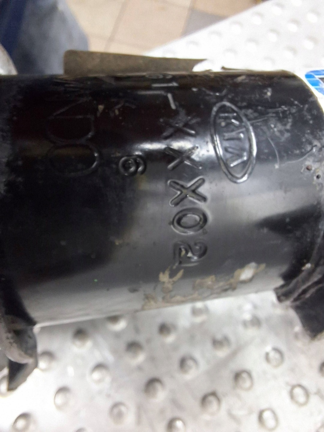 shock absorber right front KIA NIRO and 16-22 54661-G5200