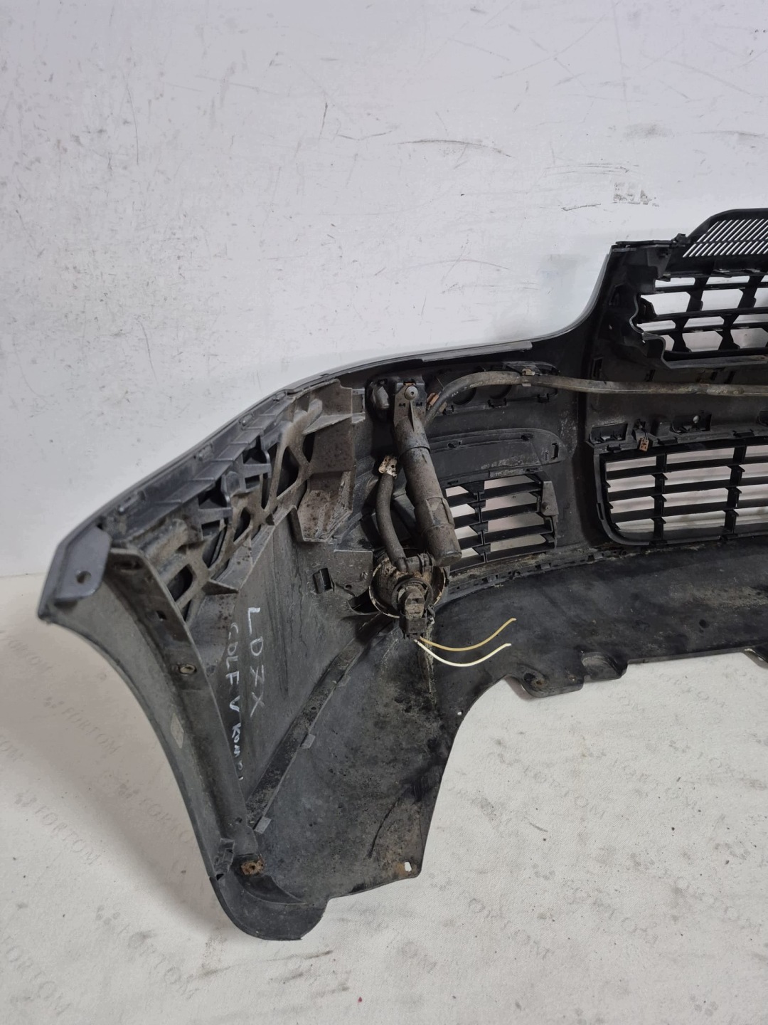VW JETTA GOLF 5 V KOMBI 03- bumper front front SPR 1K0807221D LAK.LD7X