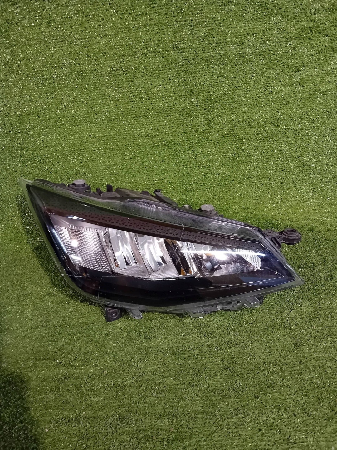 REFLEKTOR right front SEAT IBIZA V LIFT 21- FULL LED NR .872