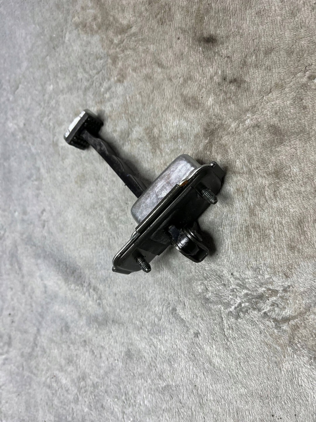 limiter door front L pasuje do: KIA CEED 05.12-07.18 79380A2000 !J