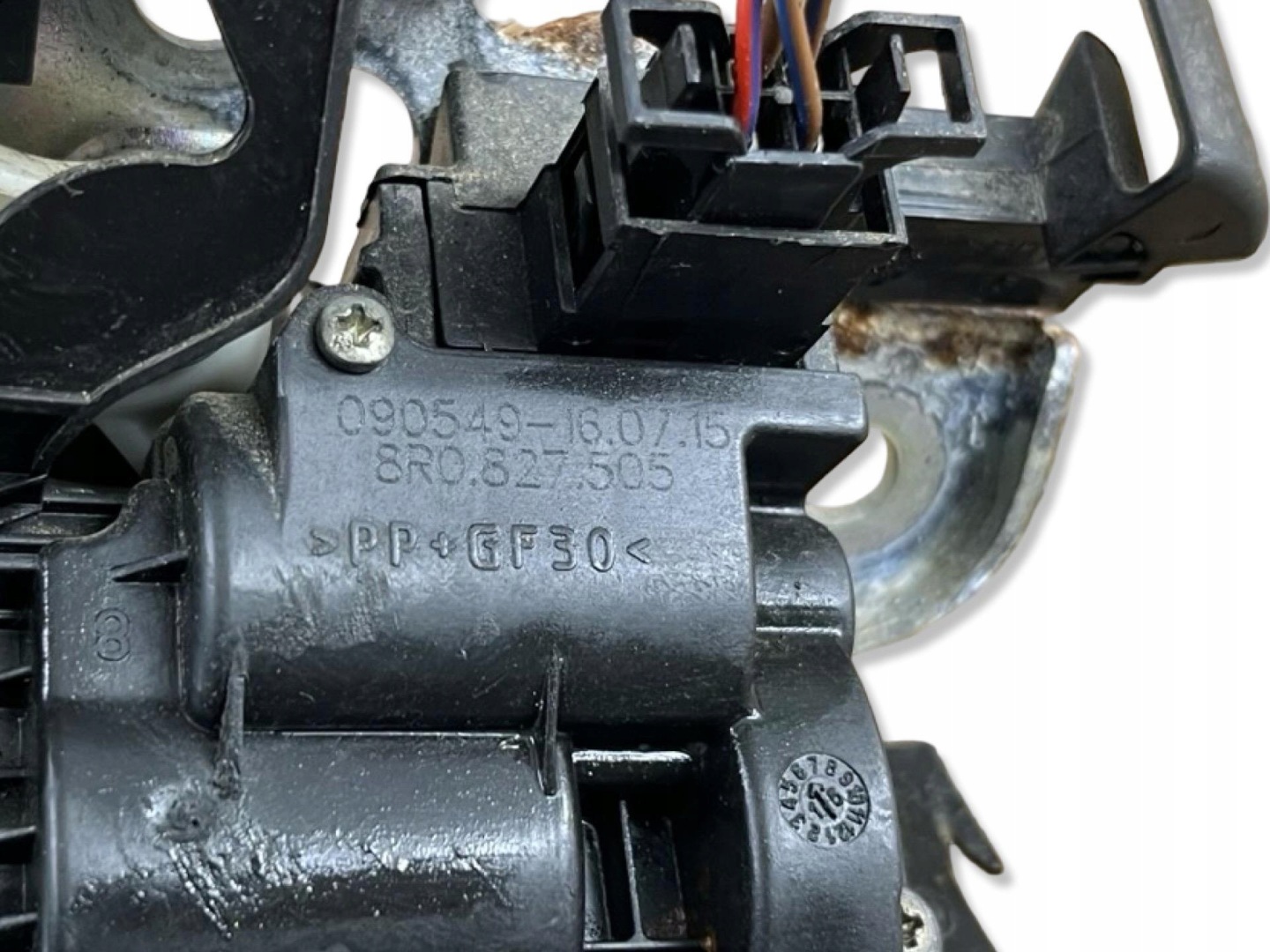 lock bonnet boot Skoda Fabia 3 2016 8R0.827.505