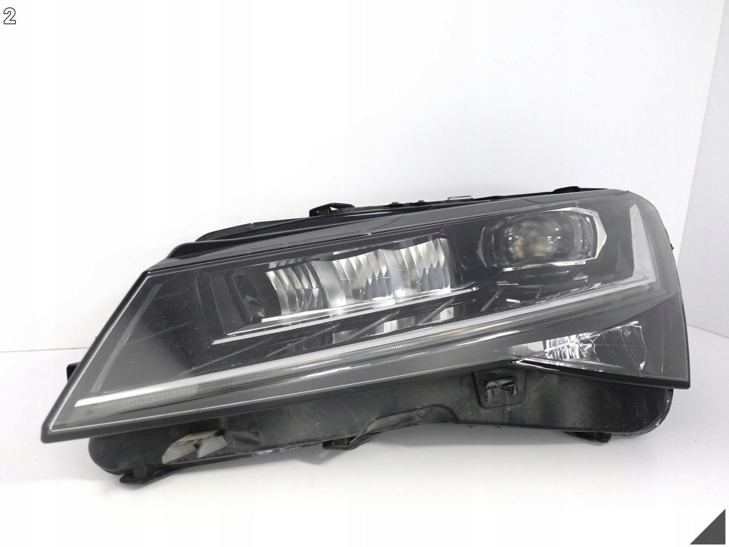 SKODA SUPERB 3V1 LIFT 19- light FULL LED CRYSTAL LIGHTING HIGH left front