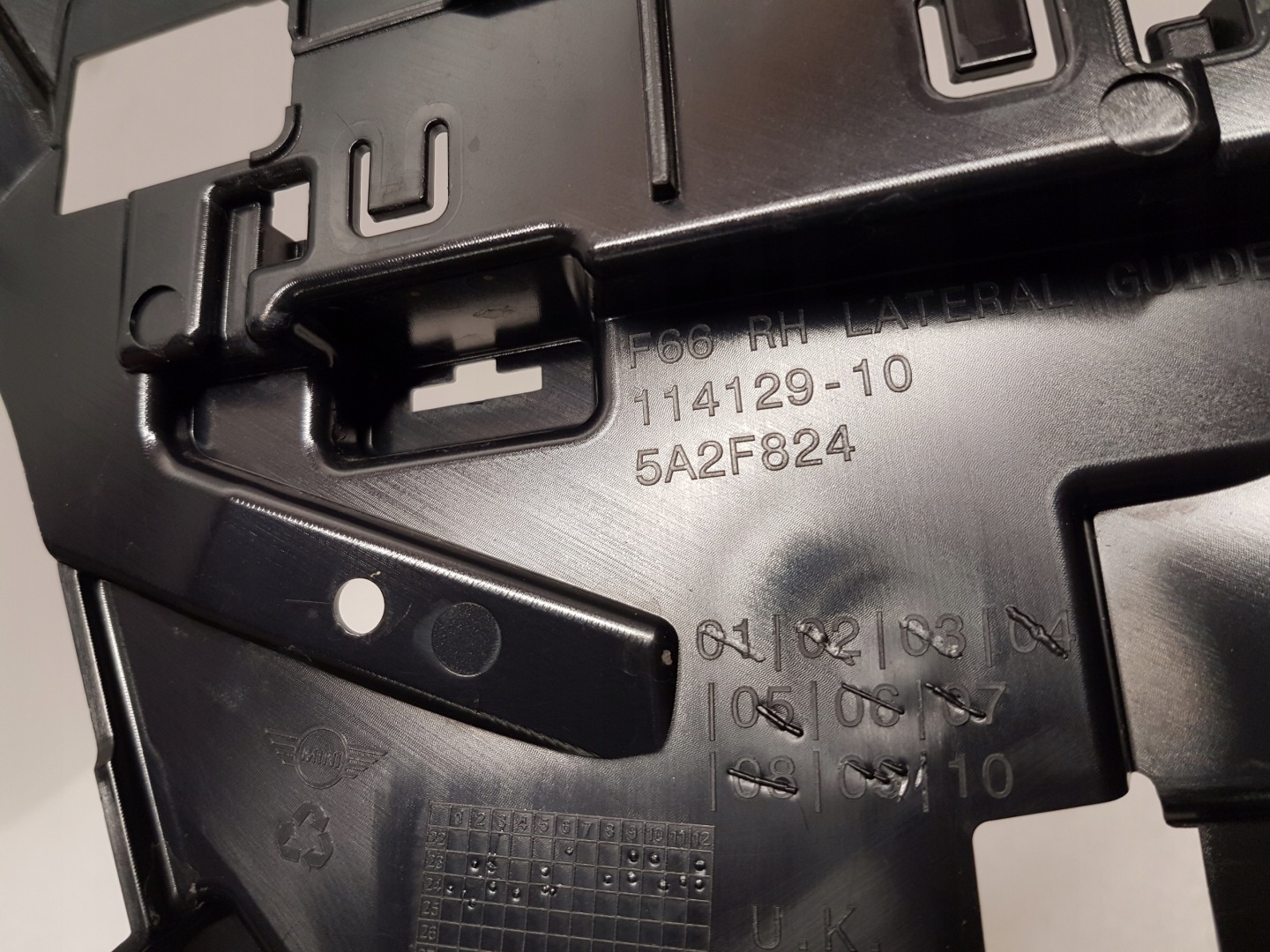 bumper bracket right rear part MINI F66 5A2F824