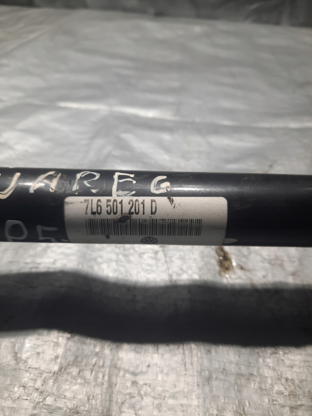 semi-axis left left rear part VW TOUAREG 7L 3.0 TDI BKS