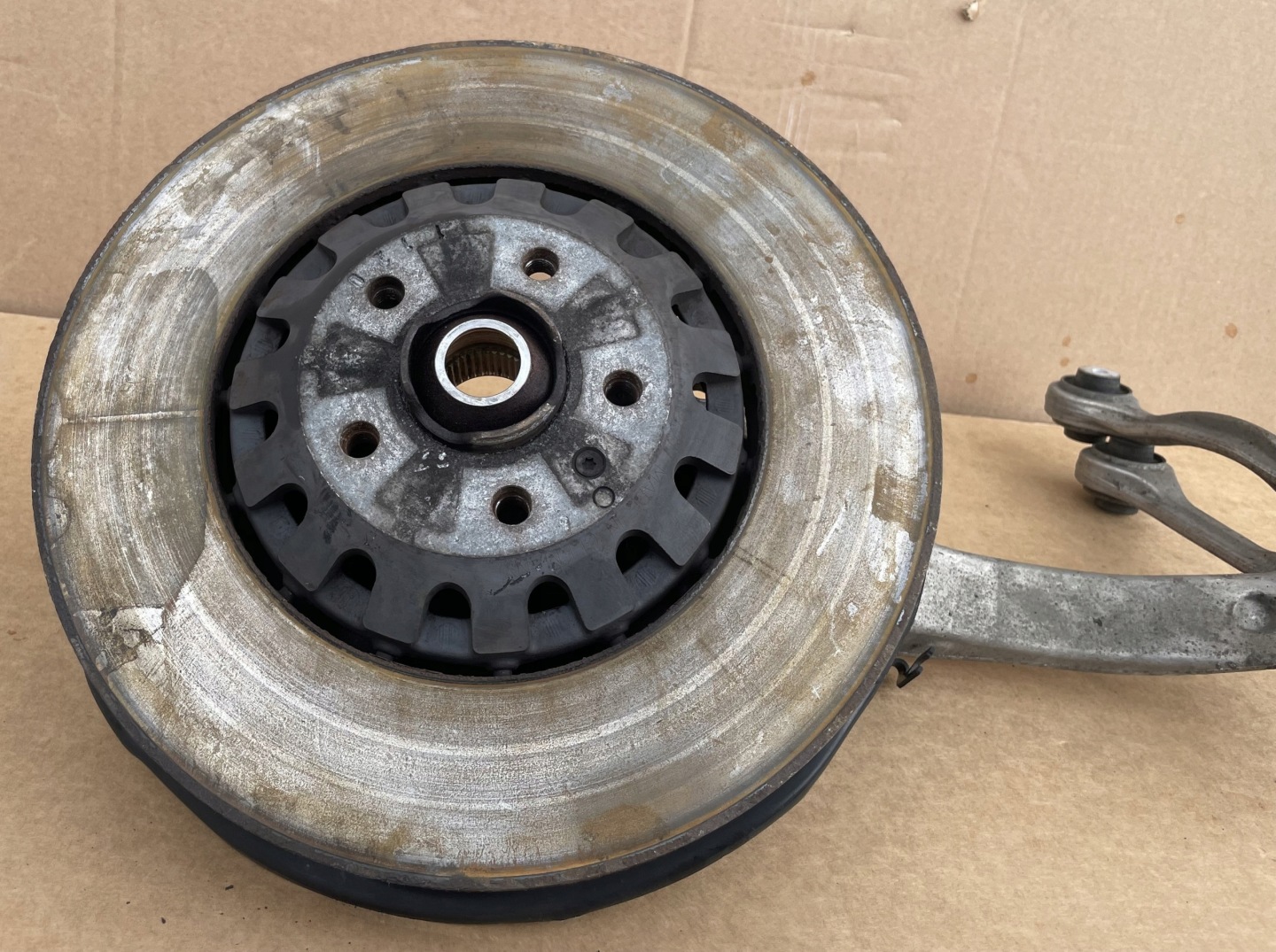 Mozzo FUSELLO perno mozzo 4M0407560 4M0407242J AUDI Q7 Q8 Originale