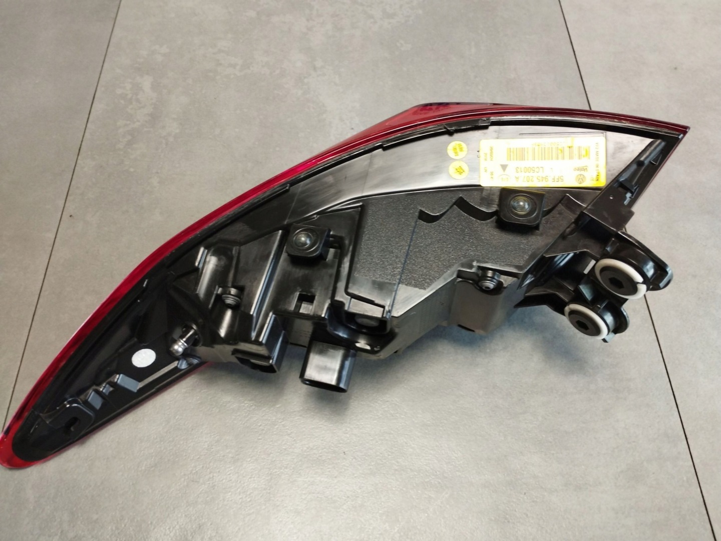 Cupra Formentor light left rear part rear 5FF945207A