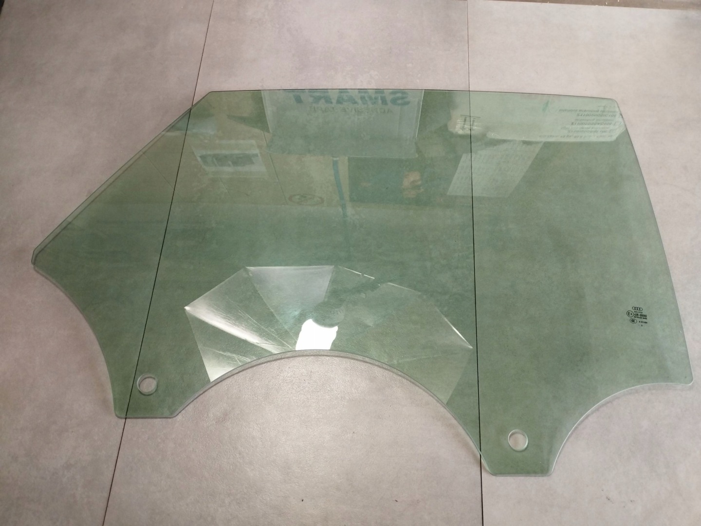 Audi A7 4G 2016 window door right rear part