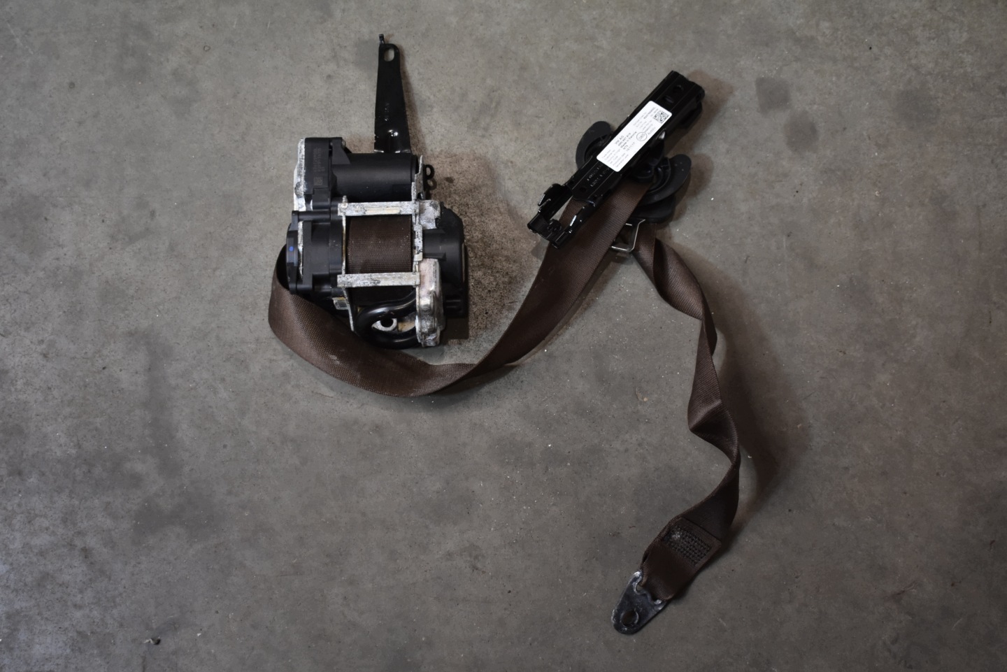 IDEALNY tension belt safety front front left PORSCHE PANAMERA 971 1