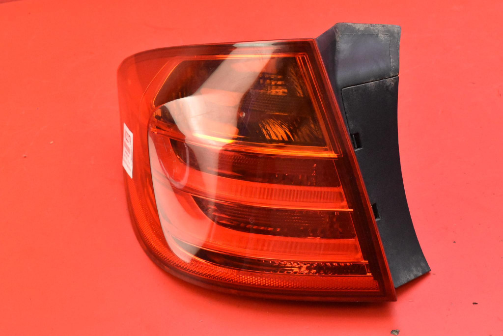 light left rear part rear BMW F31 11-16