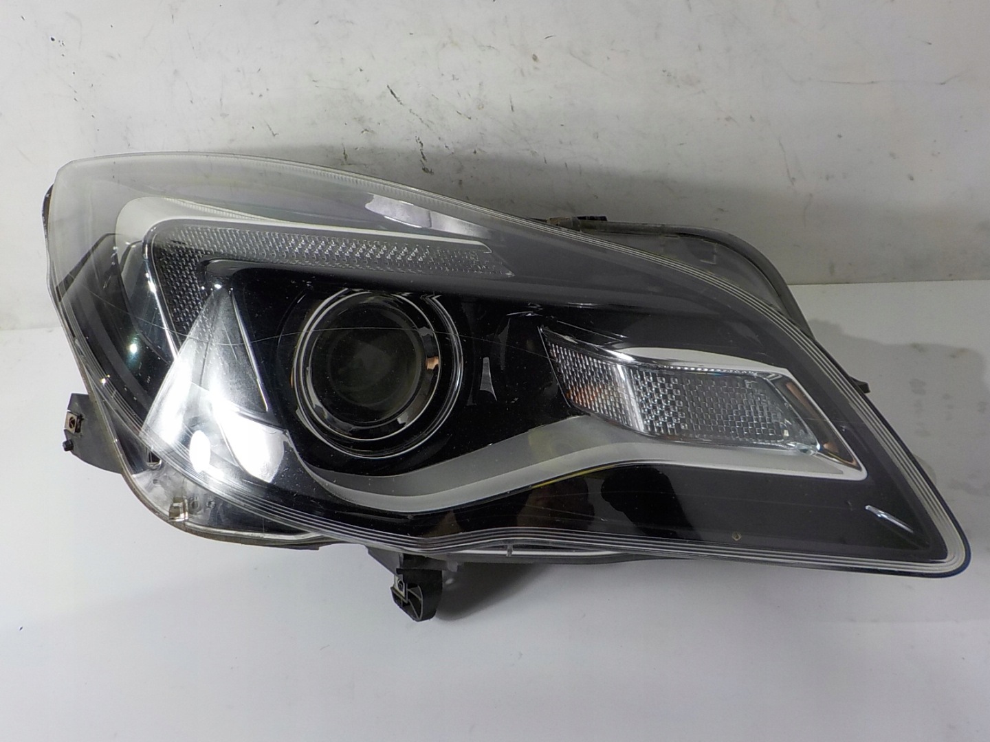 OPEL INSIGNIA A LIFT light right front front 1LL011165-78