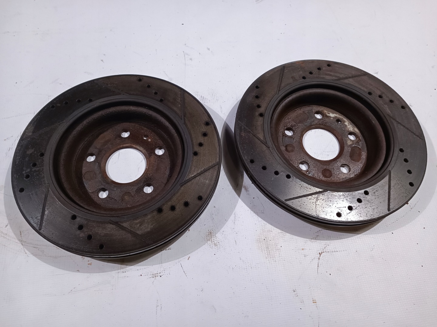 discs brake rear part rear. komplet Chevrolet Camaro 2.0 3.6 2016