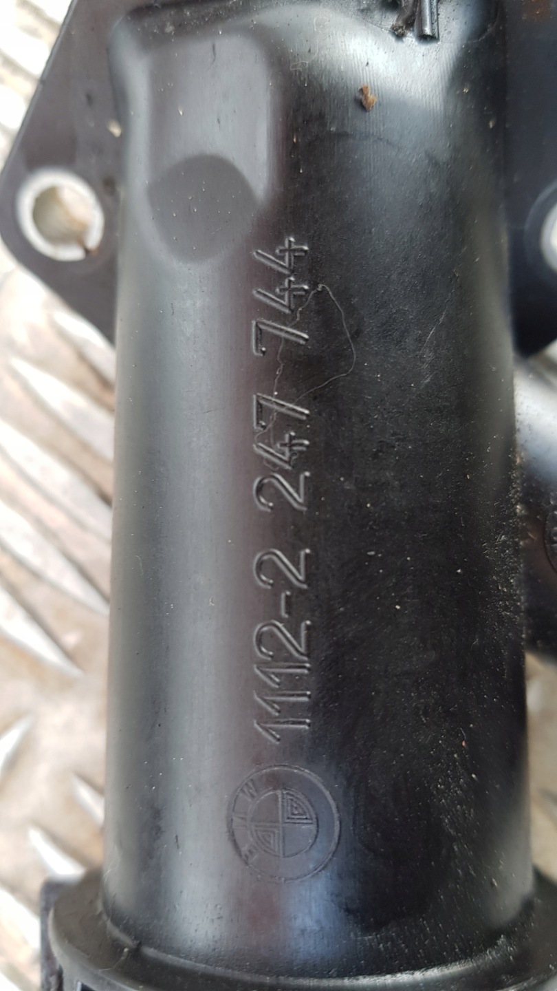 BMW E39 E46 E90 530D spojka vody