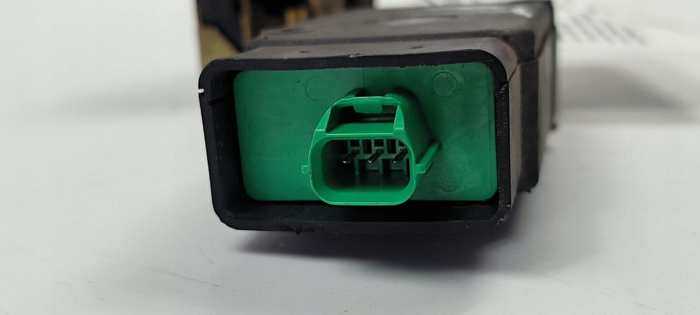 lock door right rear part VOLVO V40 and LIFT