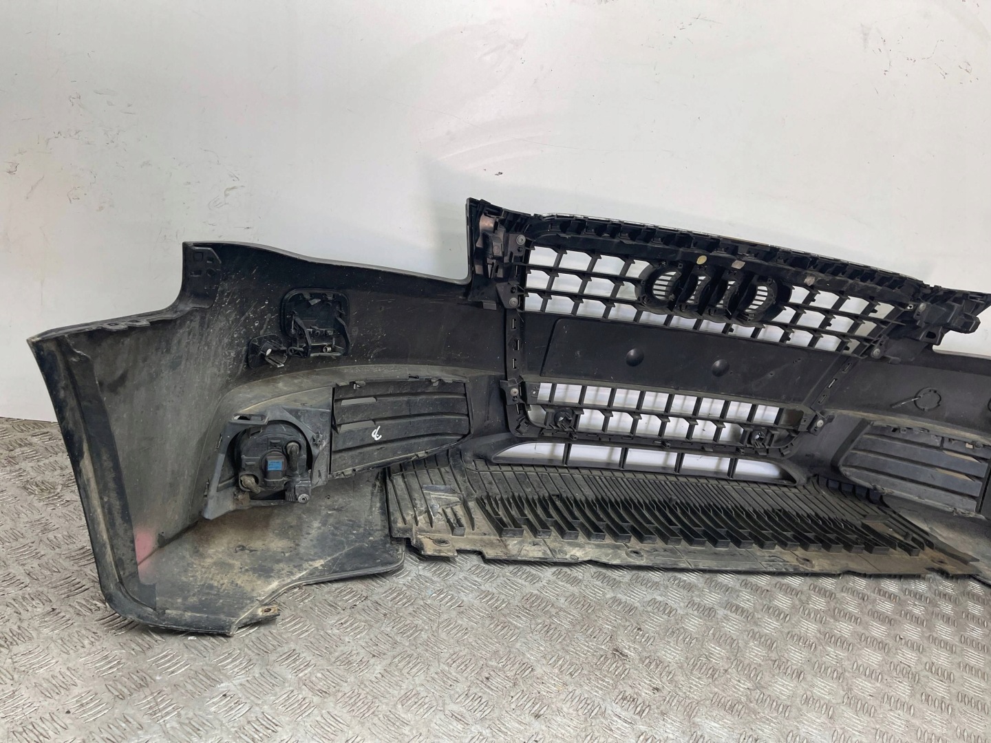 bumper front front AUDI A4 B8 8K 08- 8K0807437A