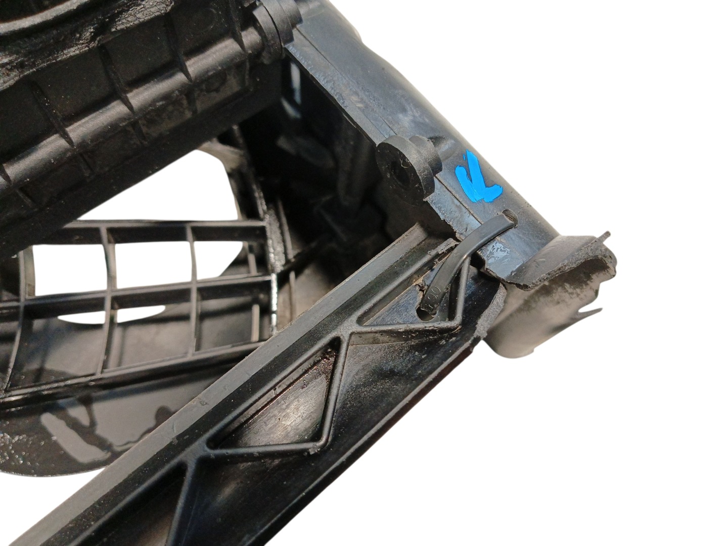 ventilátor obal chladiče BMW E46 LIFT 2.0 D 150KM M47D20