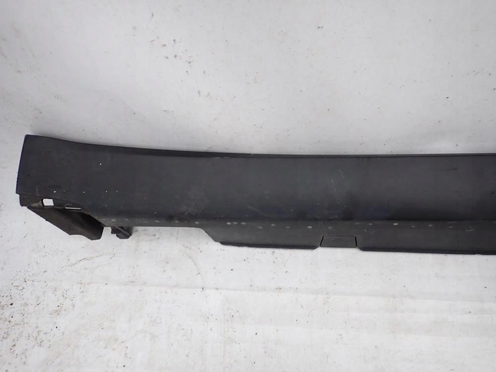 TESLA MODEL X 15-> threshold right moulding threshold right