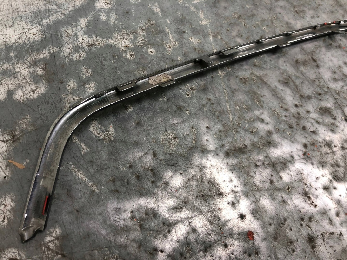 LIRWA CHROM GRILLA OPEL ZAFIRA B 13183699