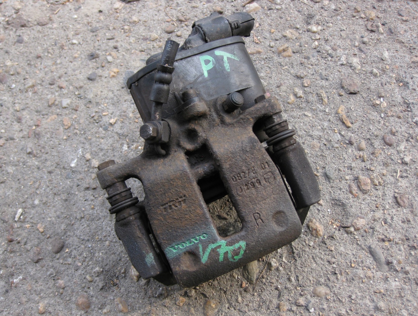 VOLVO V70 2.0 D 09R caliper brake electrical right rear part