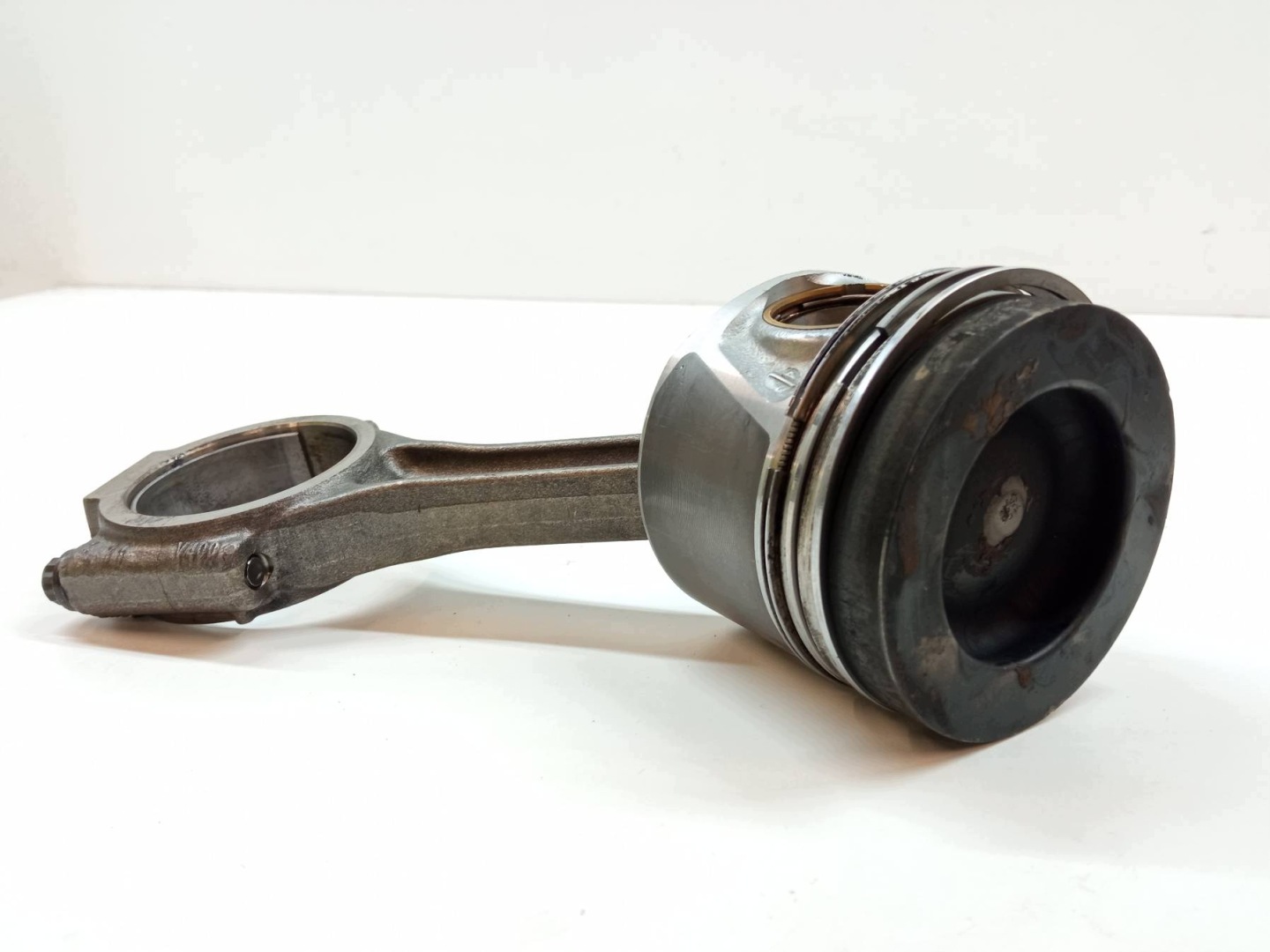 Piston Bielle 38R2 2.0 TDI Audi A4 IV (2008-2015) B8