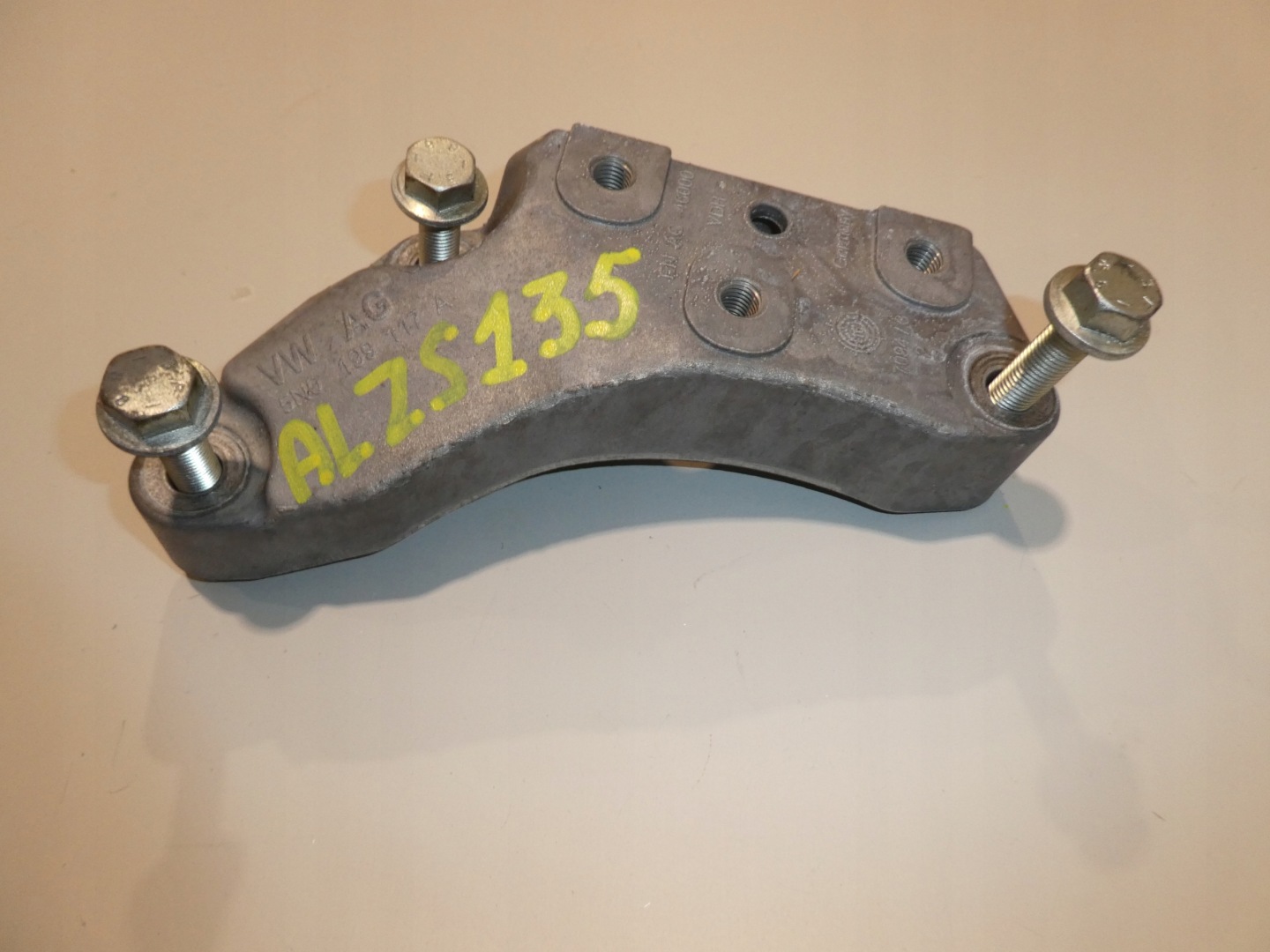 support gearboxes 5N0199117A VW SEAT SKODA