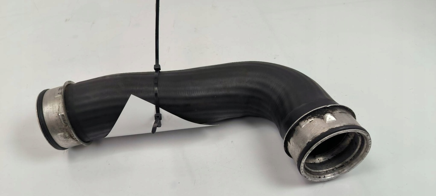 trouba hadice intercoolera 1K0145834J 1.4 VOLKSWAGEN GOLF V