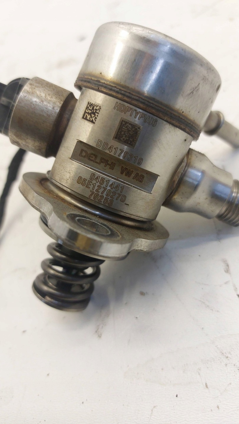 VW GOLF VIII ATECA KAROQ OCTAVIA IV 1.5 TSI feed pump 05E127027D