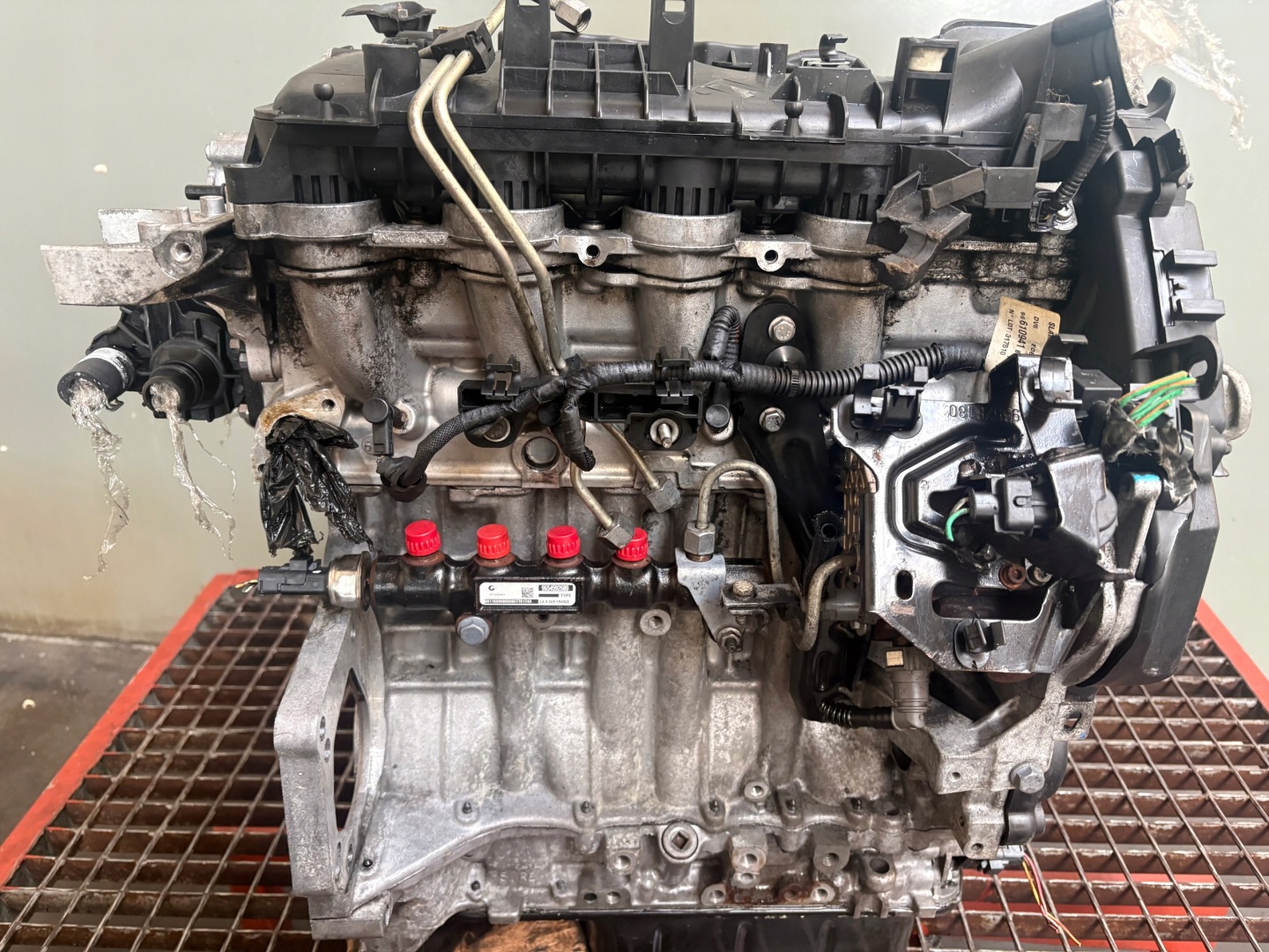engine DIESEL- pillar FORD FOCUS MK2 1.6TDCI GBDB