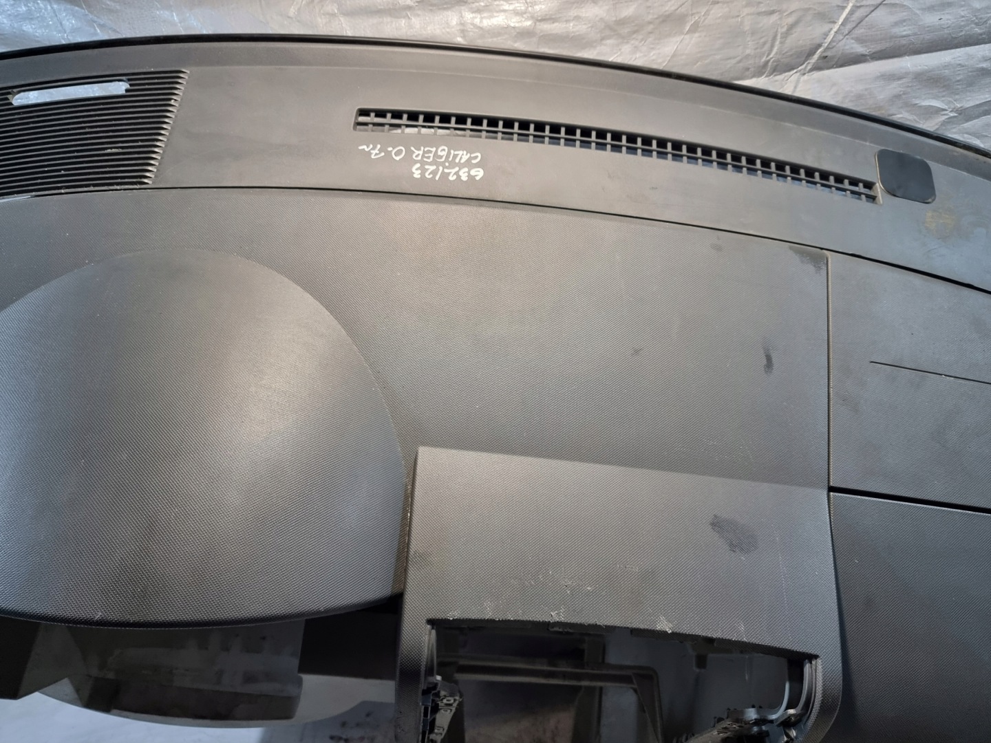 dashboard instrument panel console DODGE CALIBER 07r