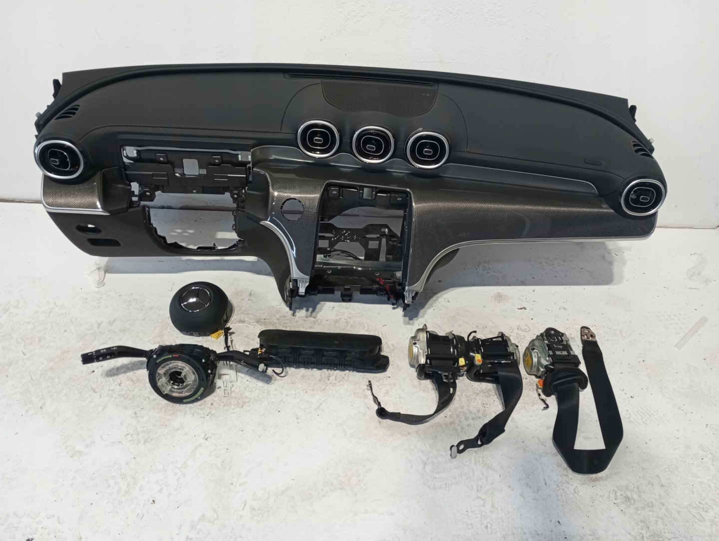 dashboard Mercedes GLC 254 COUPE