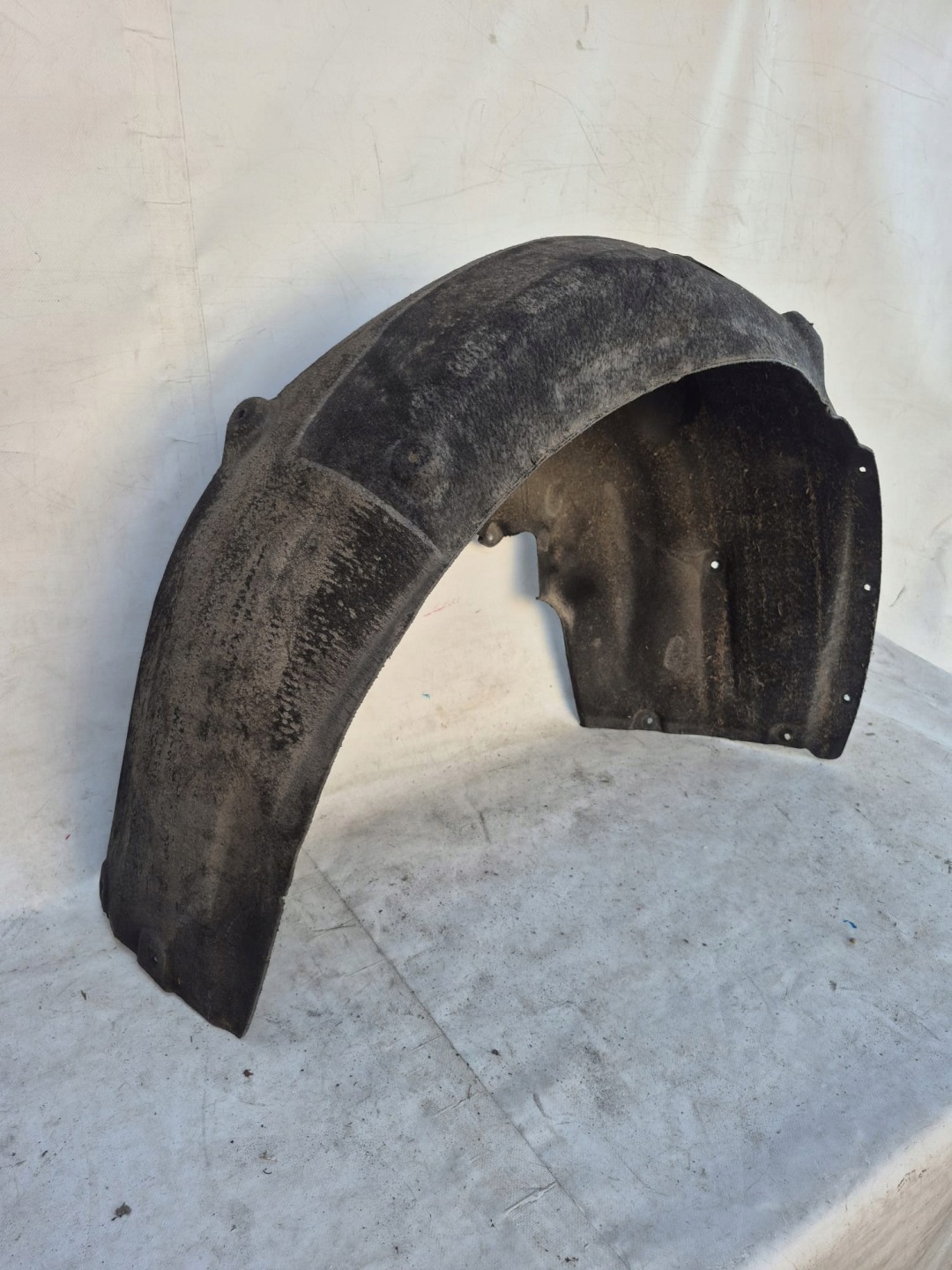 BMW 5 G30 mudguard left rear part rear. 51717351455