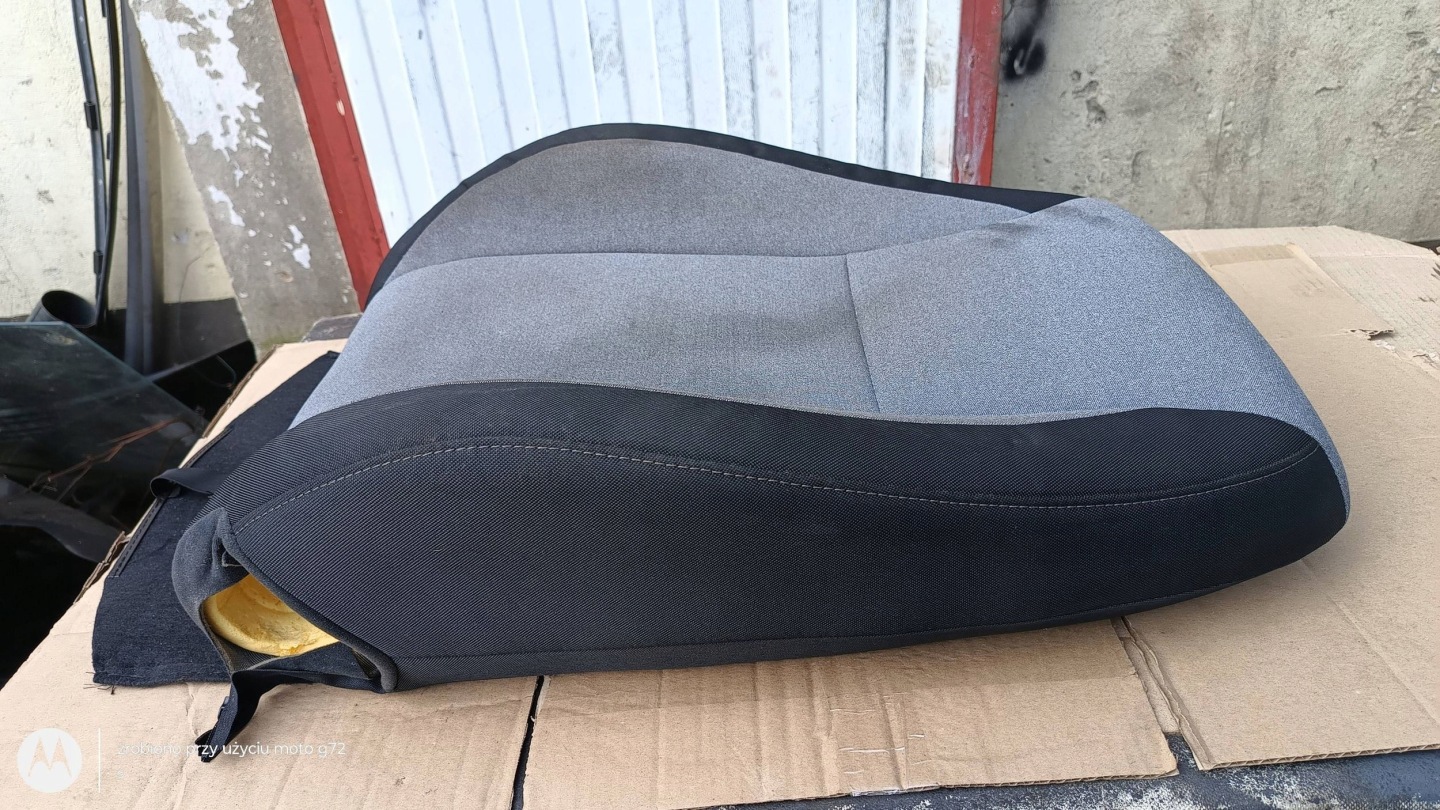 HYUNDAI I20 II 5D OPARCIE seat right front 2014