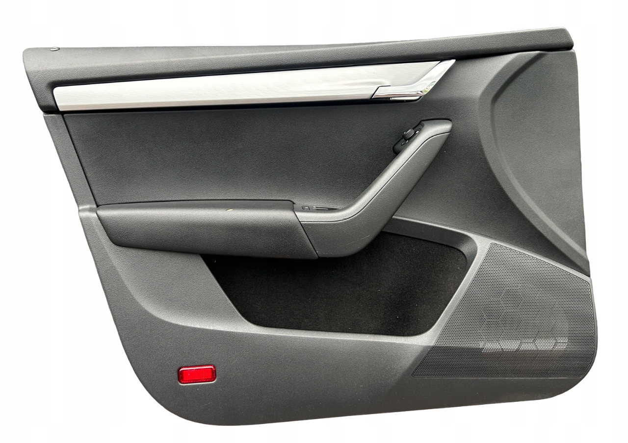 side door left front SKODA OCTAVIA III 12