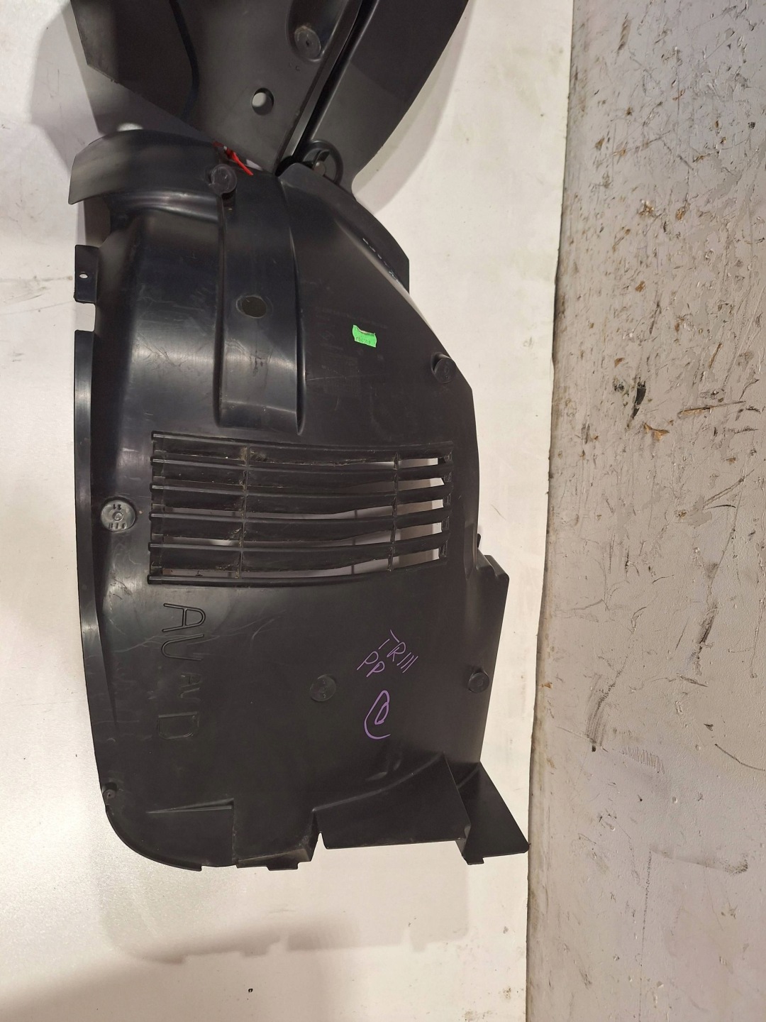 mudguard front right 638449610R RENAULT TRAFIC III TALENTO 14