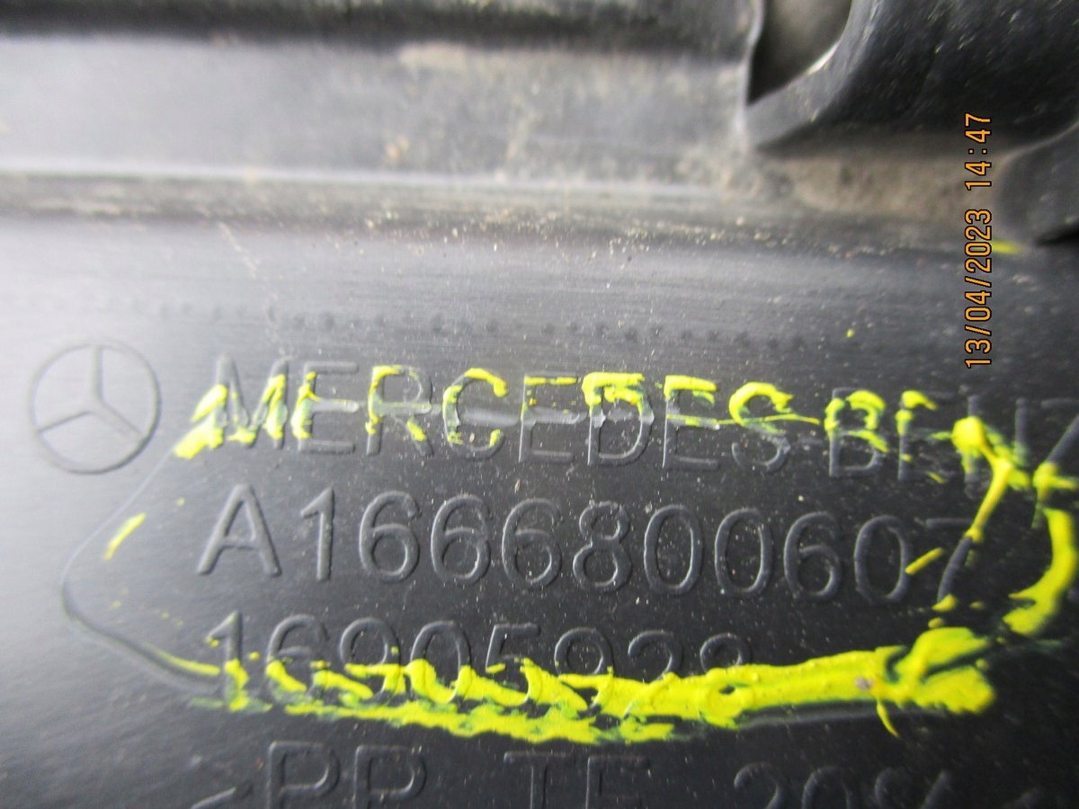 csomag fedél táblák MERCEDES A1666800607