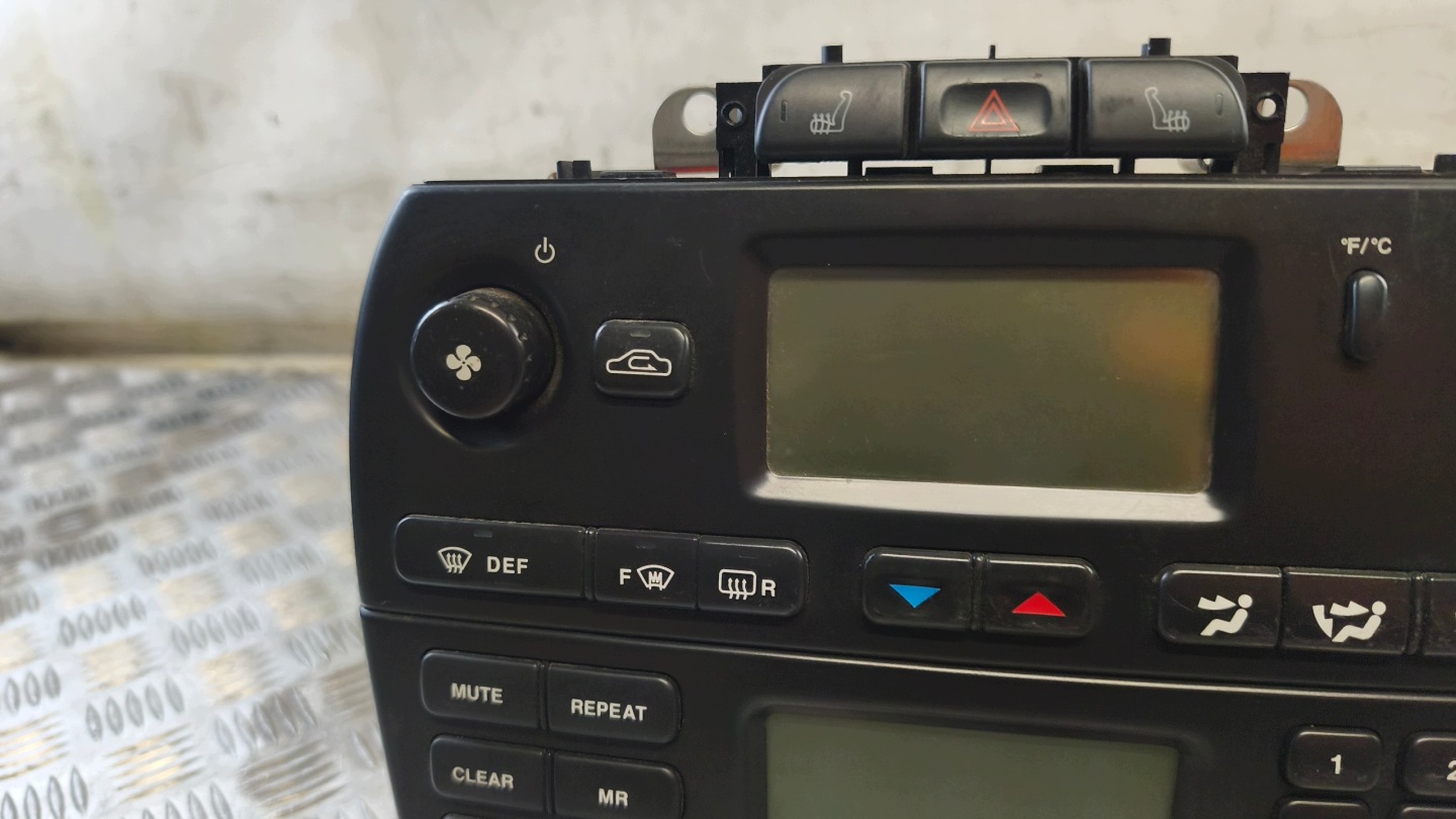 RADIO PANEL BOCCHETTE JAGUAR X-TYPE 2002r 18B876 ABSX