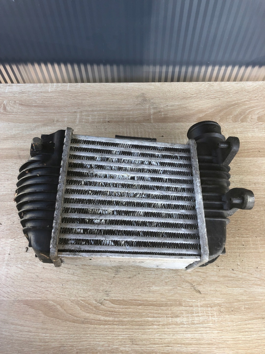 Intercooler Droite AUDI A6 C6 4F0145806T