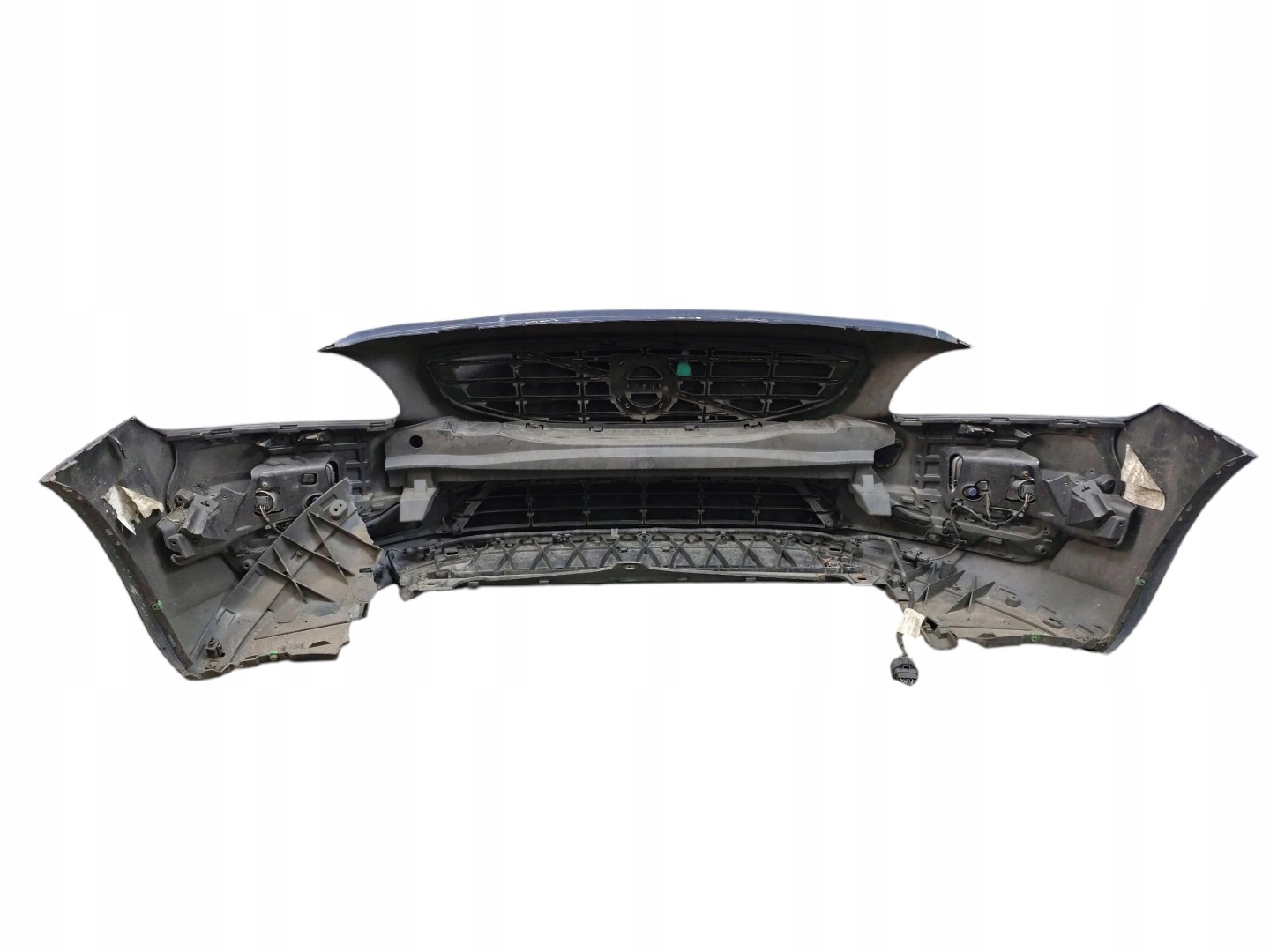 bumper front front VOLVO V60 and LIFT (2013-2018) code LAKIERU 498-46