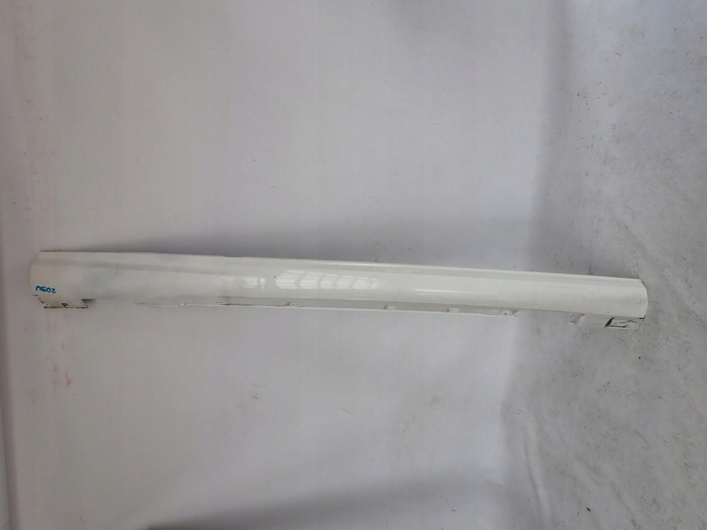 MERCEDES C-KLASA W204 AMG 07-14 moulding threshold right threshold right