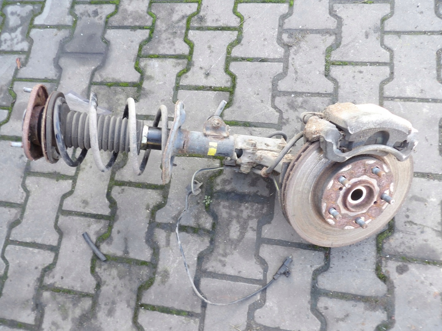 SOSPENSIONE PP TOYOTA AURIS E 1,3B F06RV