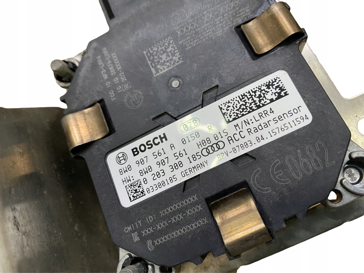 AUDI A4 A5 8W RADAR ACC DISTRONIC right 8W0907561A