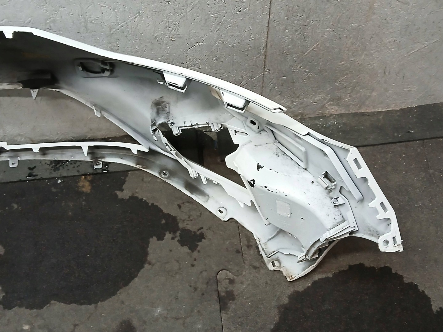 bumper front RENAULT CLIO 5 V