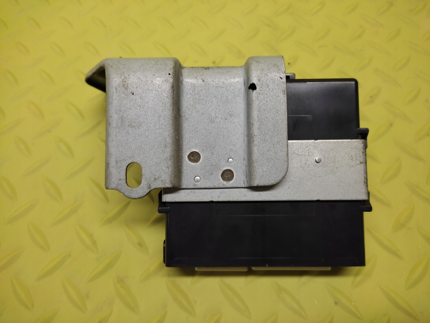 LEXUS RX300 Centralina luci 8994048110