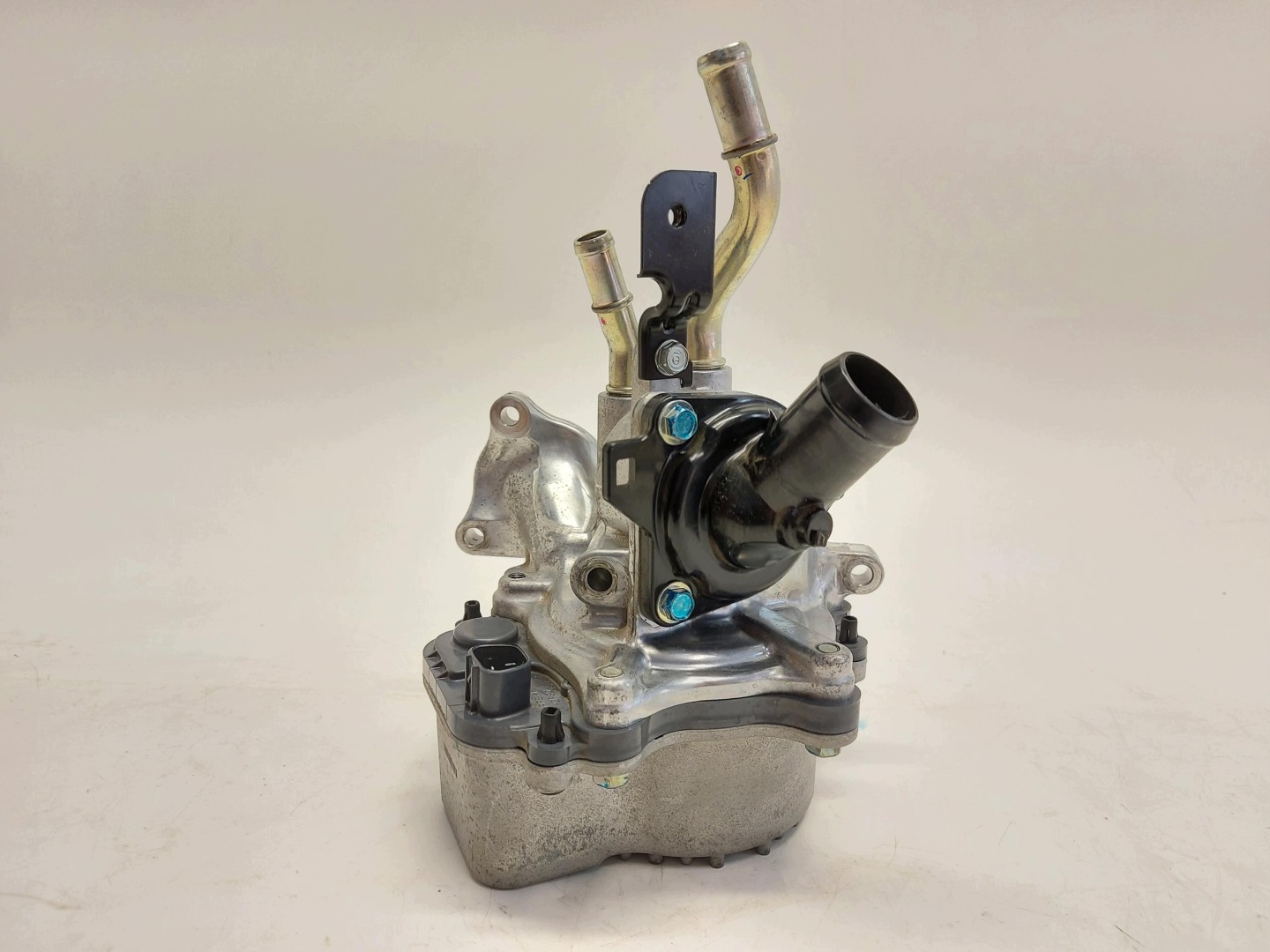 Honda HR-V III eHEV water pump electrical thermostat 1.5eh 014c087237