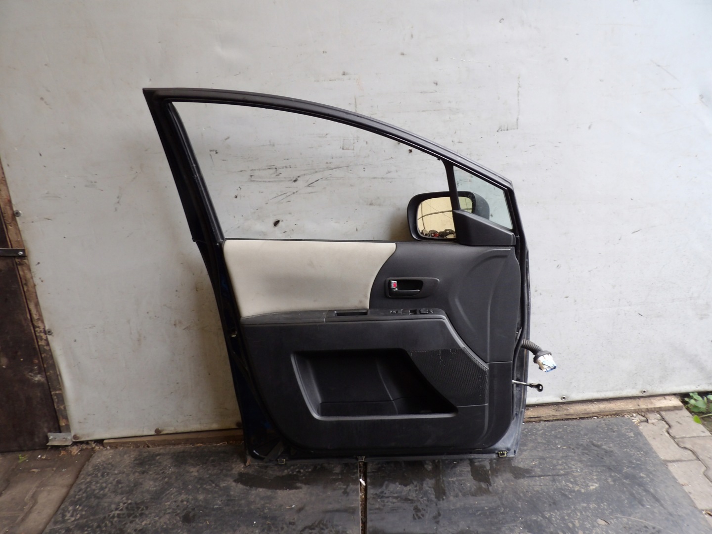 Mazda 5 Tür vorne links