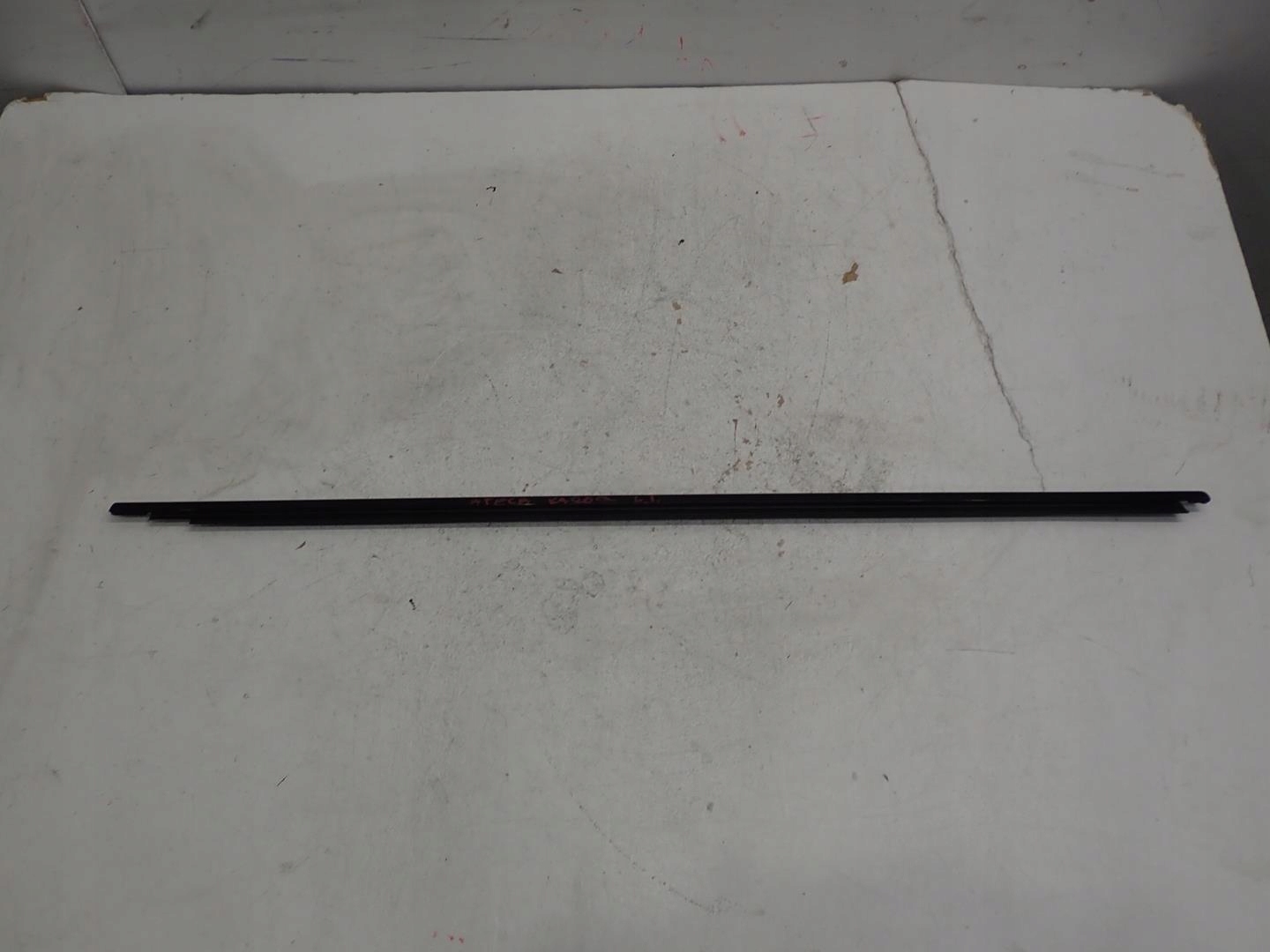 moulding dust left rear part ATECA KAROQ 2016- 575839475H