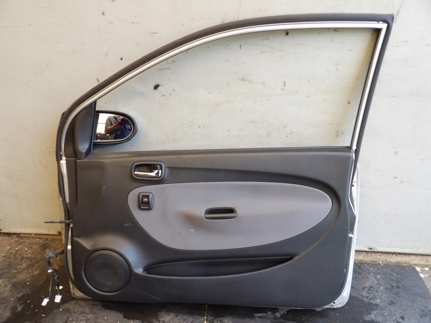 Daihatsu Cuore VI door front right lak. S28