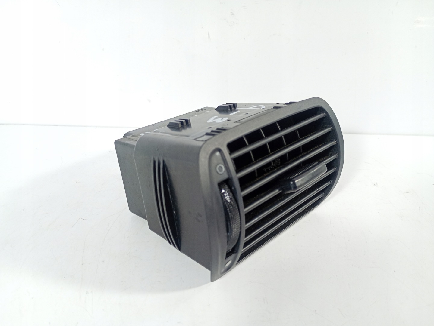 Audi A3 8L FL 96-03 grid air conditioning devices air right OE 8L0820901