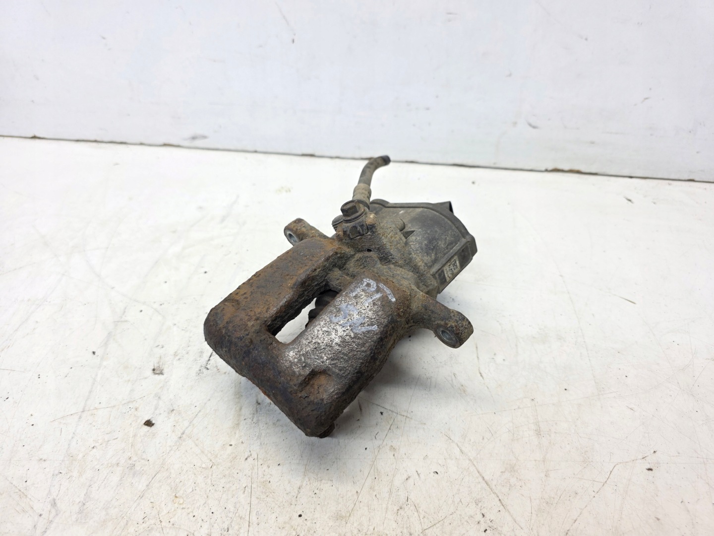 caliper brake right rear part electrical VW TIGUAN 5N
